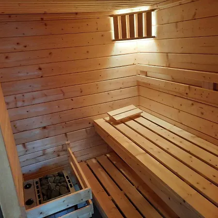 C. Leuci Apartament